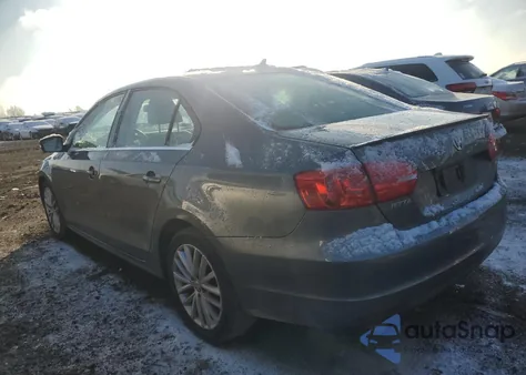2014 Volkswagen Jetta Sel z USA, uszkodzony, nr VIN 3VWL17AJ6EM438176